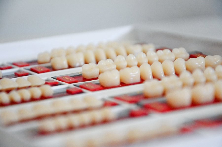 Escala de dentes para restauração dentária, dentisteria em Braga